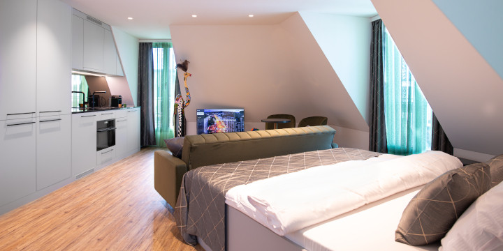 Grossz&uuml;gige Zimmer